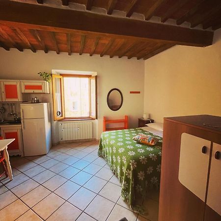Anitta Guesthouse Кастаньето-Кардуччи Экстерьер фото