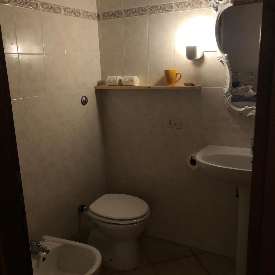 Anitta Guesthouse Кастаньето-Кардуччи Экстерьер фото