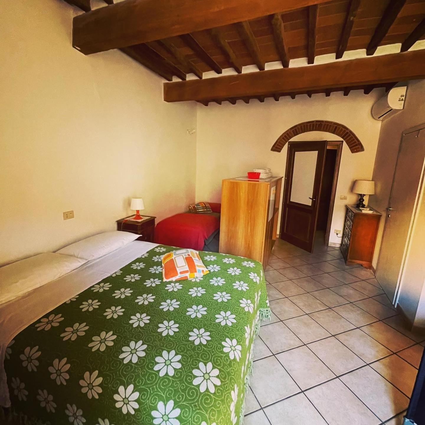 Anitta Guesthouse Кастаньето-Кардуччи Экстерьер фото